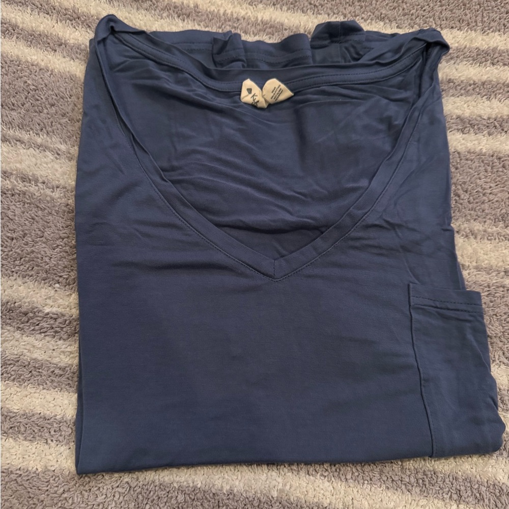 Kyte baby v-neck